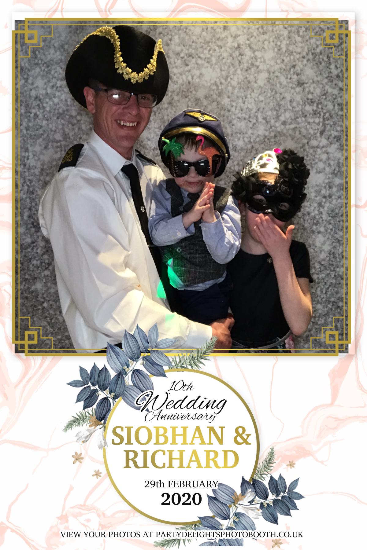 Siobhan and Richards Vow renewal  | View more photos from the event at gallery.partydelightsphotobooth.co.uk/u/PartyDelightsPhotoBooth/Siobhan-and-Richards-Vow-renewal